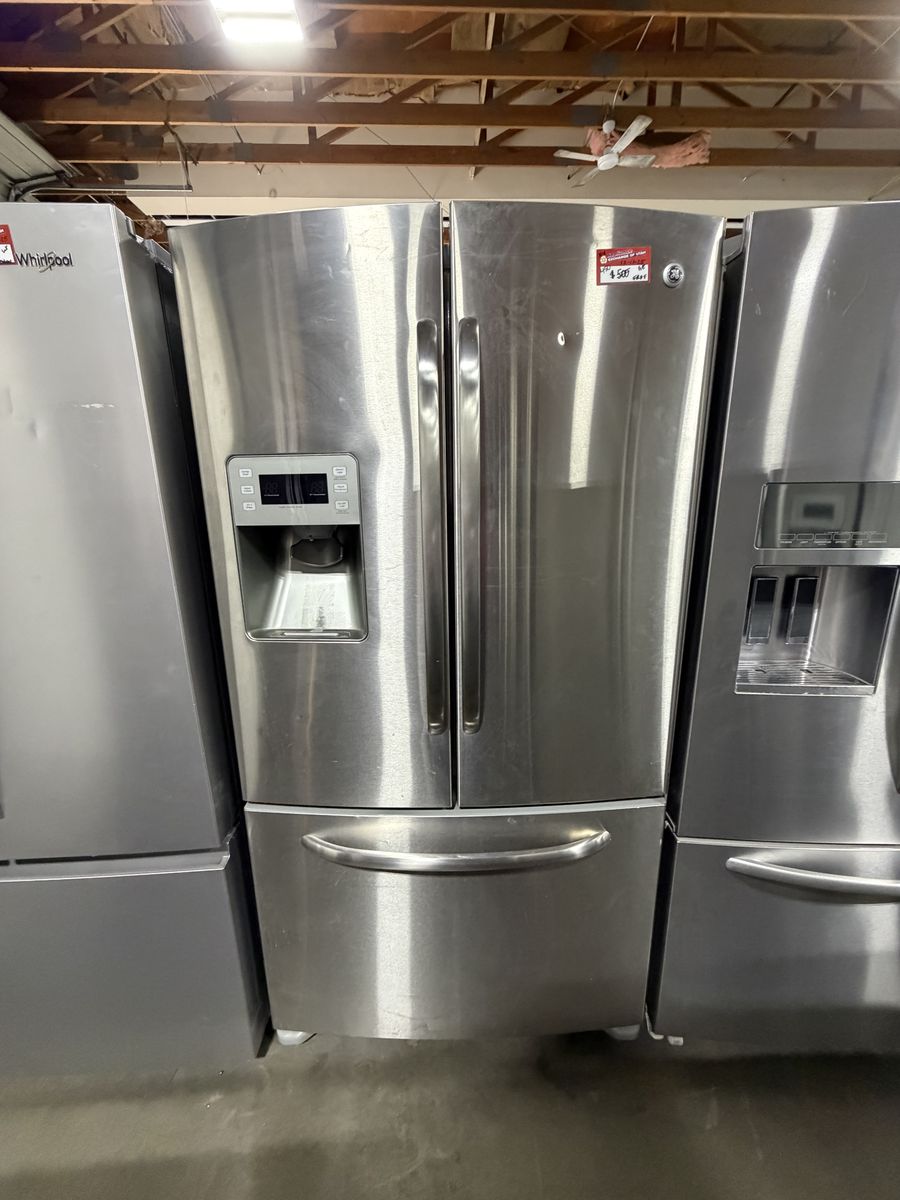 DO NOT MISS! GOOD CONDITION GE FRENCH DOOR FRIDGE