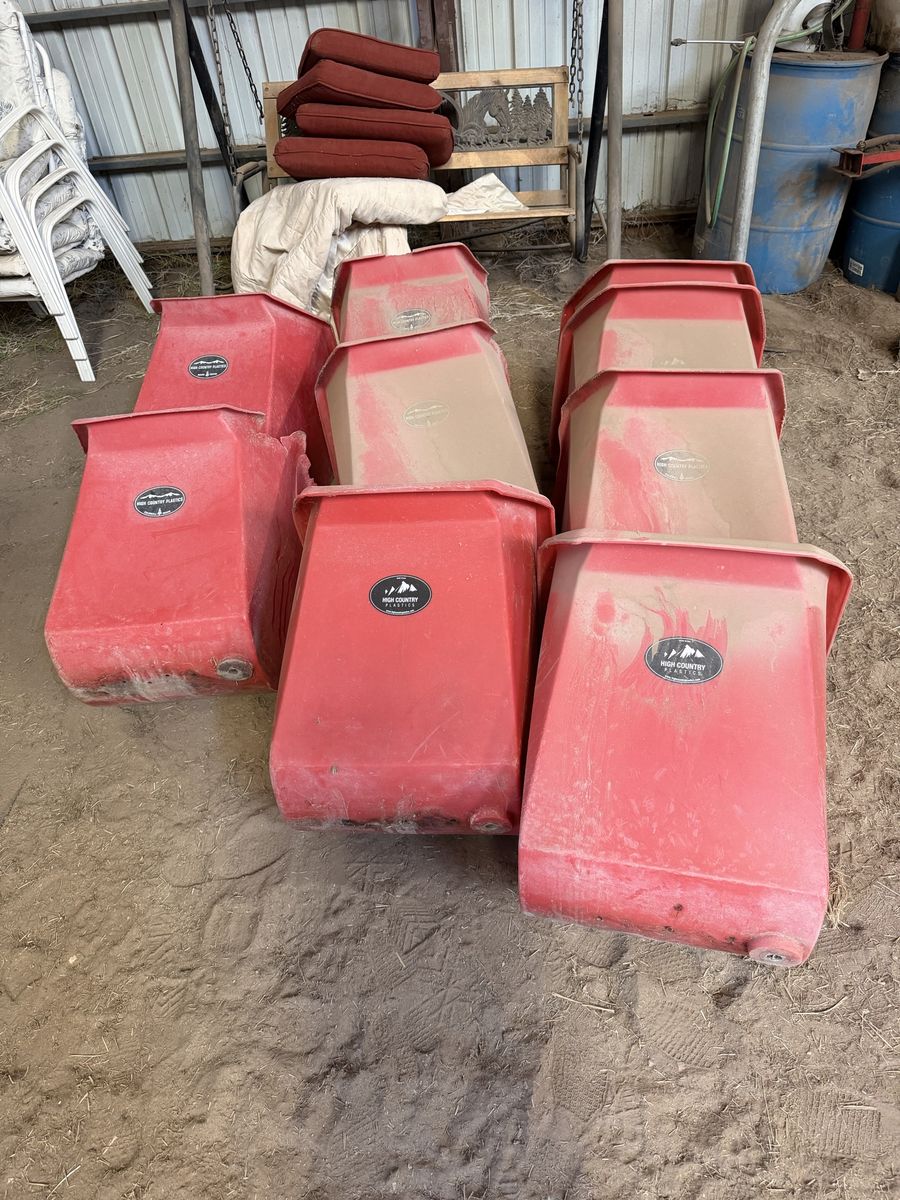 Feed trough