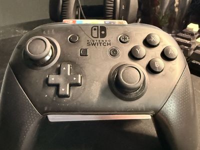 Nintendo Switch Pro Controller