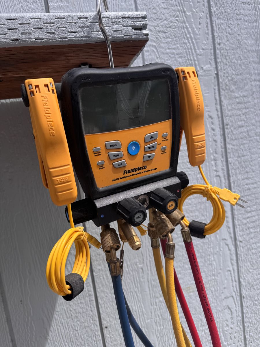 NEW! Fieldpiece SMAN digital guage