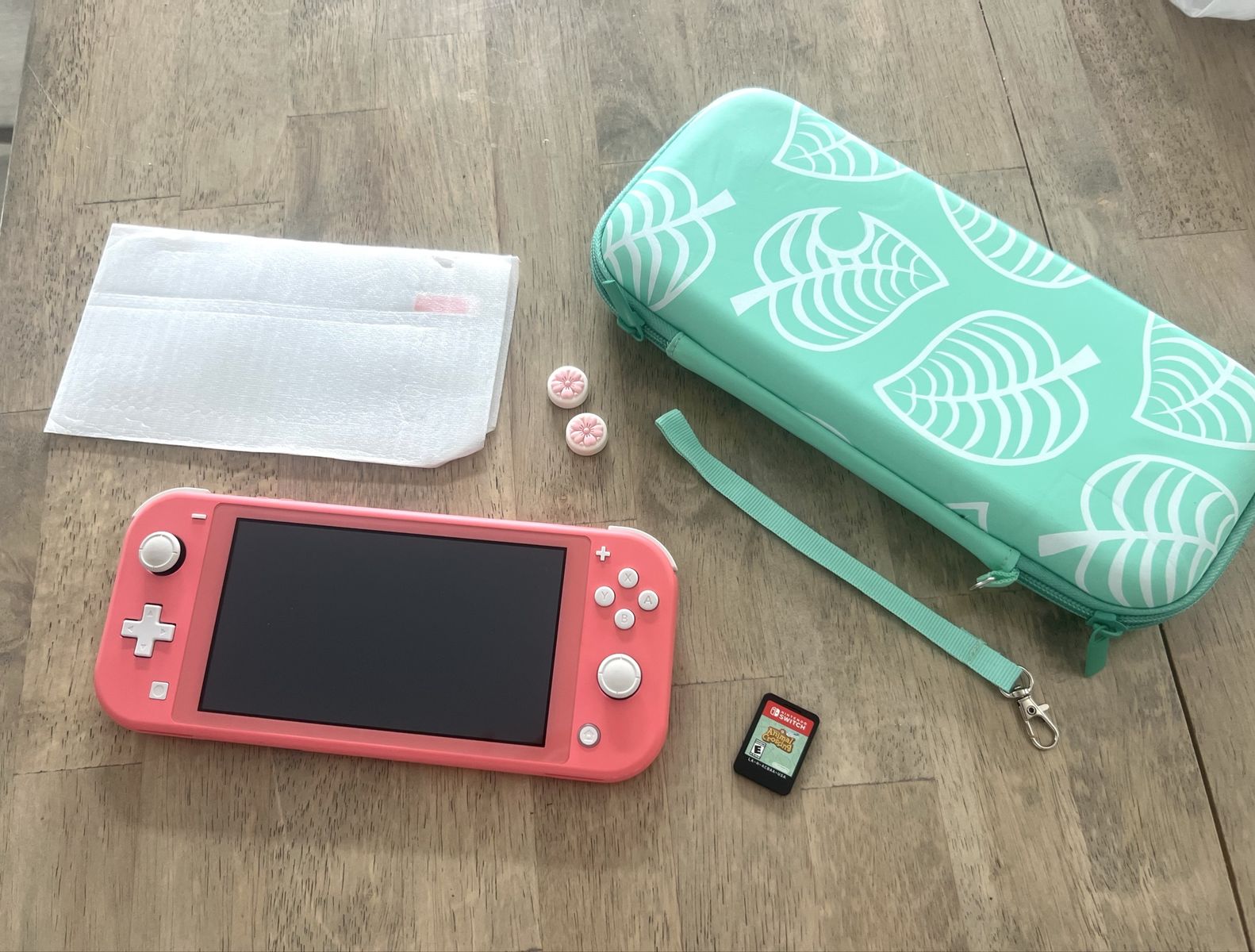 Switch Lite + Animal Crossing New Horizons
