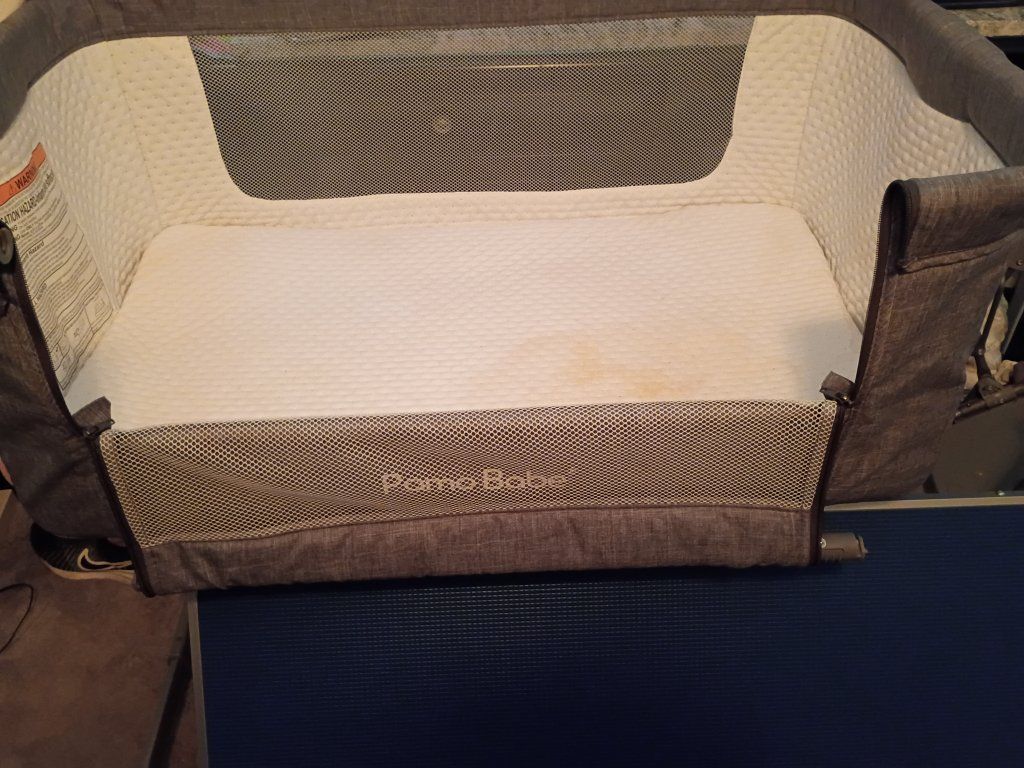 Pamo Babe Grey Bedside Sleeper / Bassinet