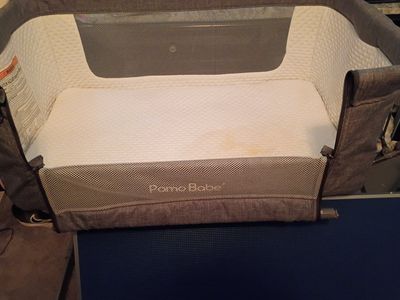Pamo Babe Grey Bedside Sleeper / Bassinet
