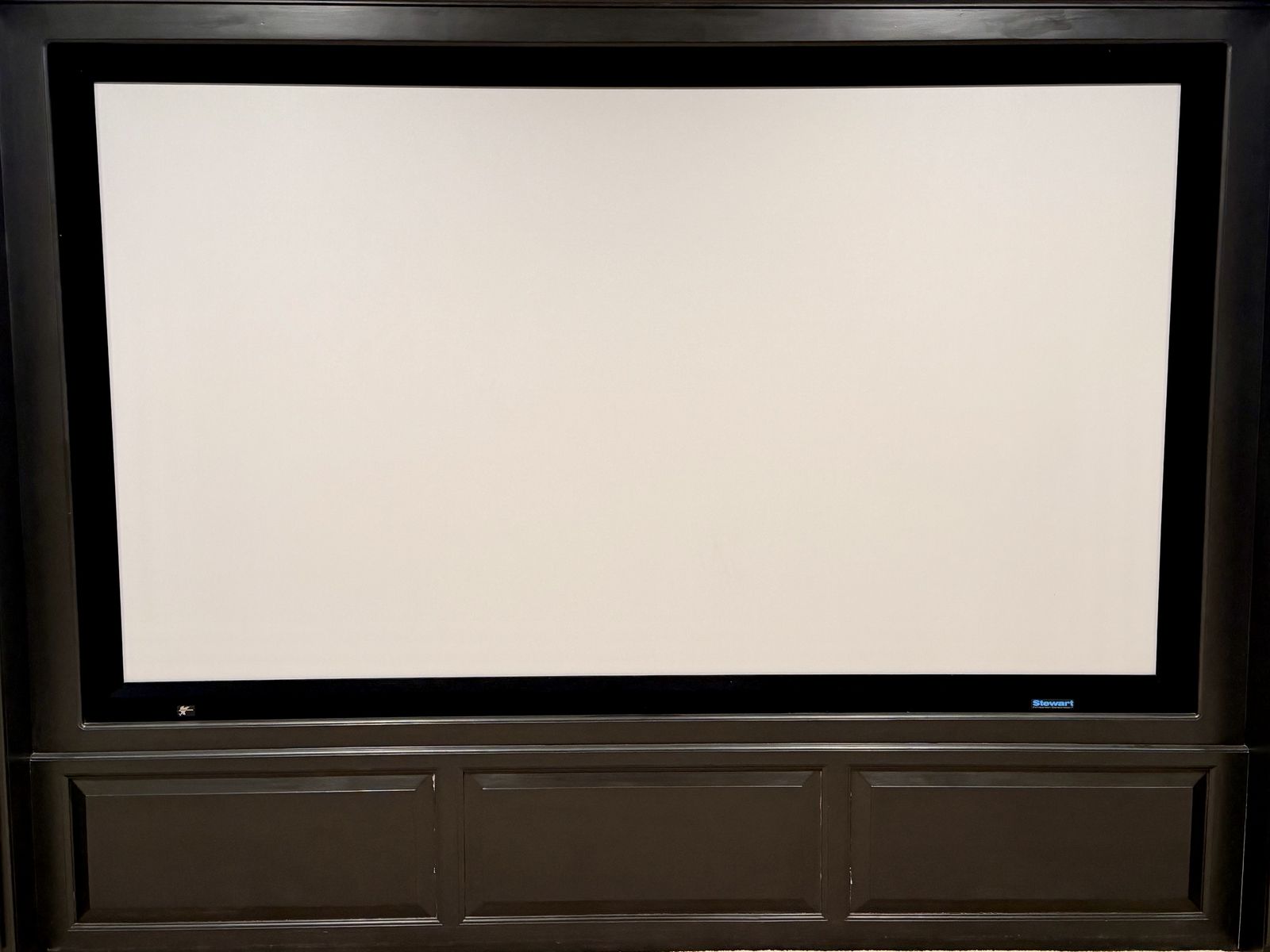 Stewart Grayhawk Filmscreen 100"