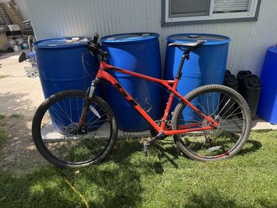 GT Aggressor Pro Mountain Bike