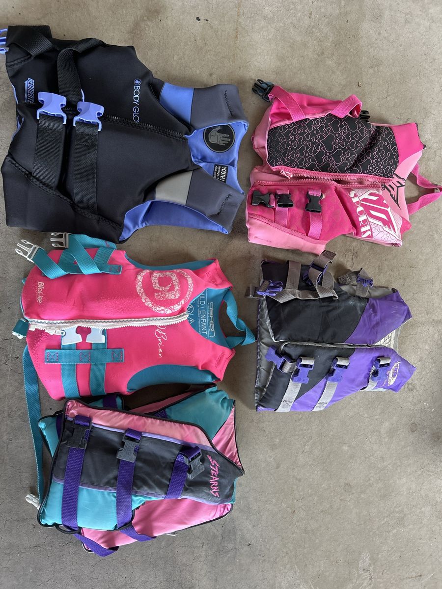 Assorted Youth & Child Life Vests Bundle - Body Glove, O'Brien, Stearns