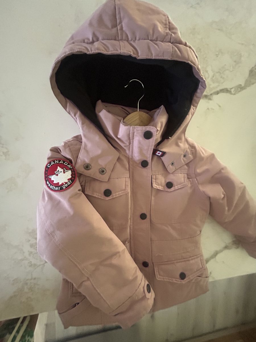 Girls’ Canada Weather Gear Winter Coat – Size S (7/8) – $25
