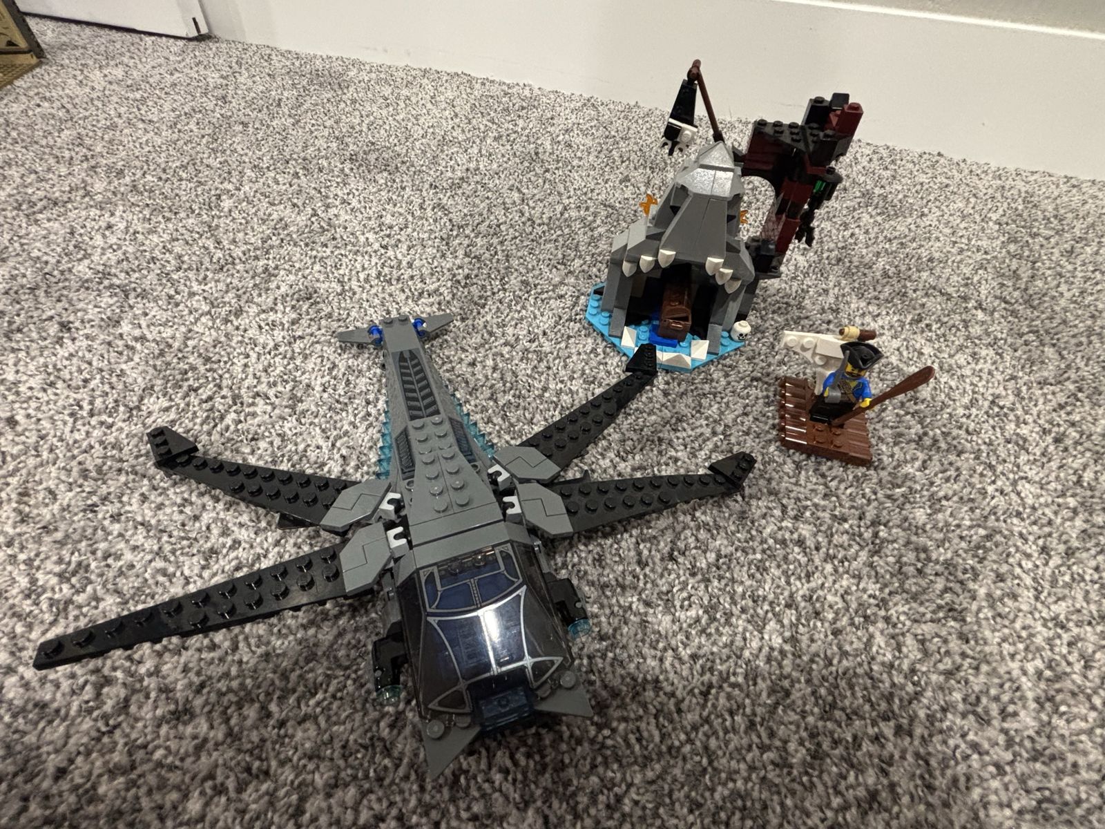 Main image 6