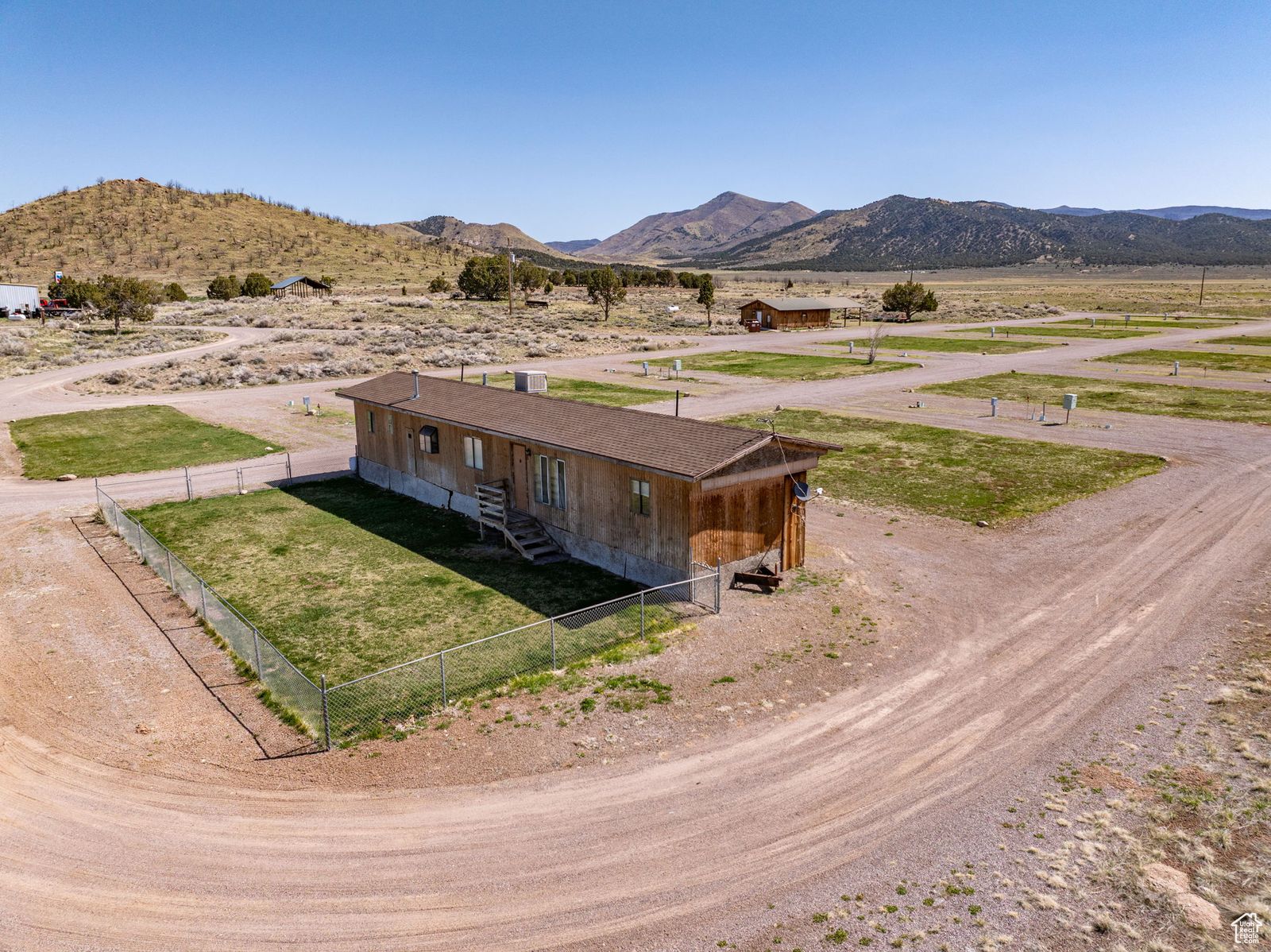 Main image 15