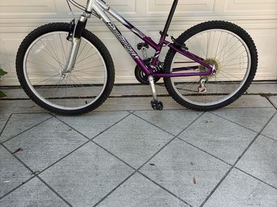 Diamondback Outlook 24" Wheel Mountain Bike - Purple/Silver, Full Suspension, Youth/Adult