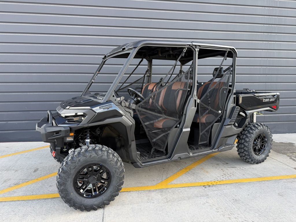 2026 Can-Am® Defender MAX LONE STAR HD11