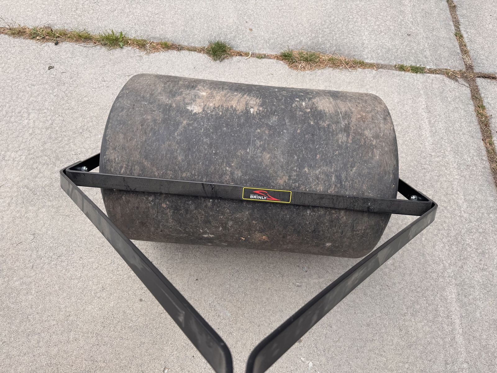 Brinly 270 lb. Combination Push/Tow Poly Lawn Roller with Easy-Turn Tethered Plug, 18 by 24"