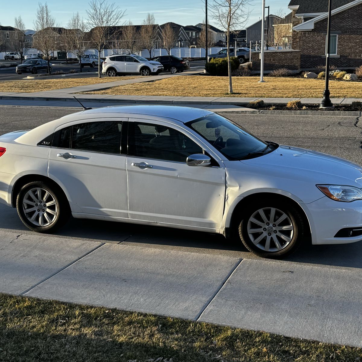 2014 Chrysler 200 Limited