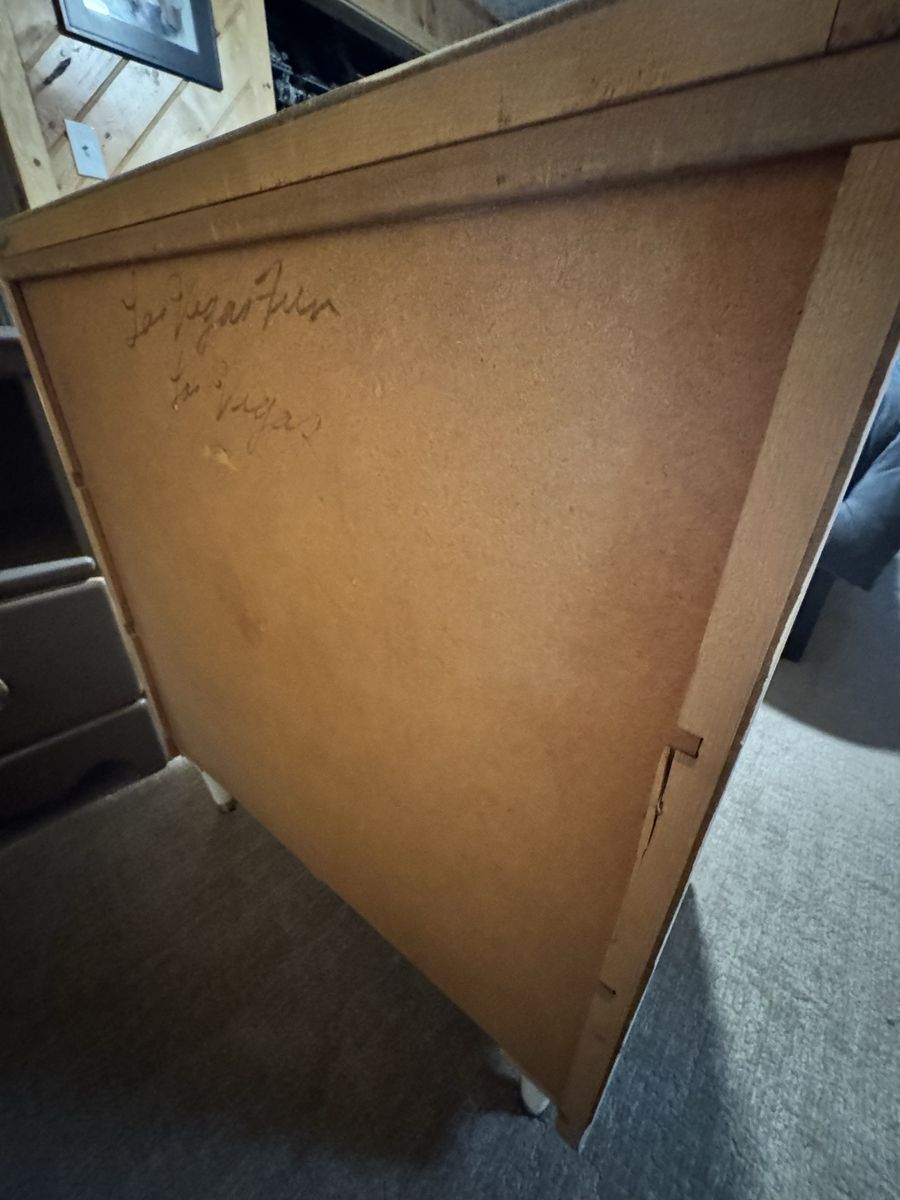 Main image 12