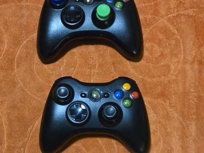 wireless Microsoft Xbox 360 controllers $20 each! Trades considered!