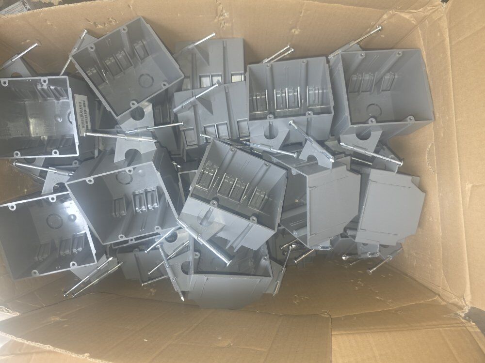 Box of 50 double gang electrical boxes