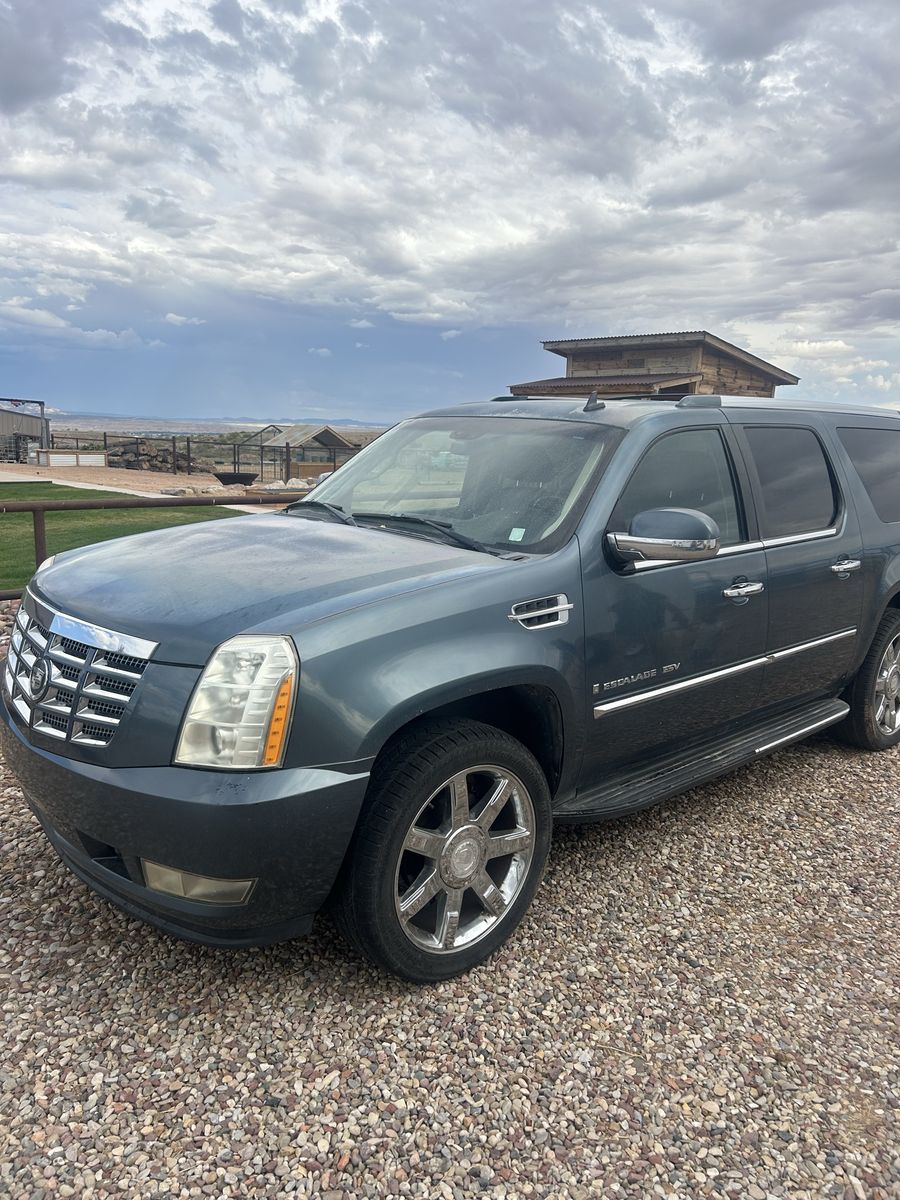 2008 Cadillac Escalade part out