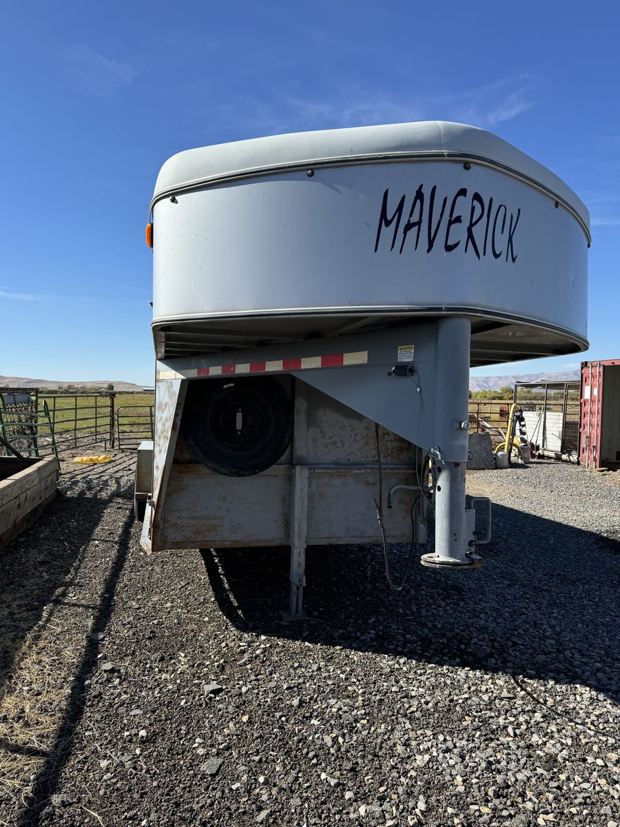 Maverick Horse/Stock Trailer