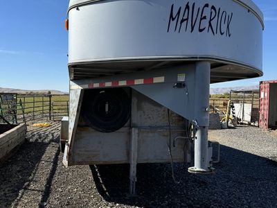 Maverick Horse/Stock Trailer