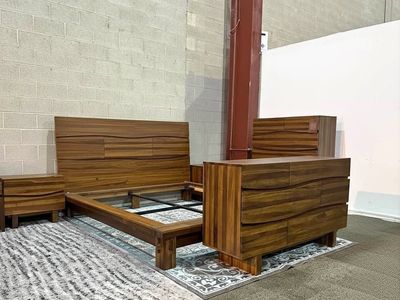 FINAL CLEARANCE – COSTCO SOLID WOOD BEDROOM SET – 6 PIECES BRAND NEW