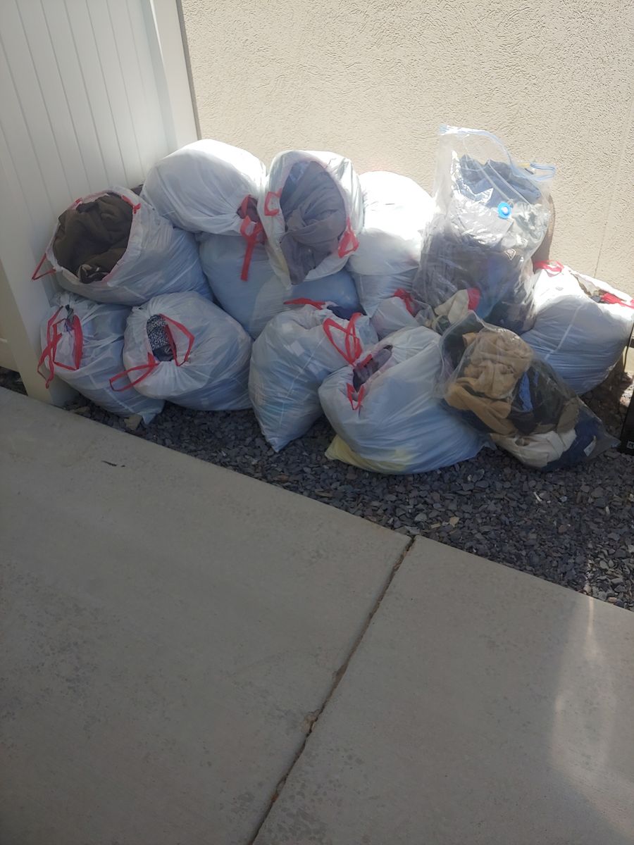 Free men's clothes