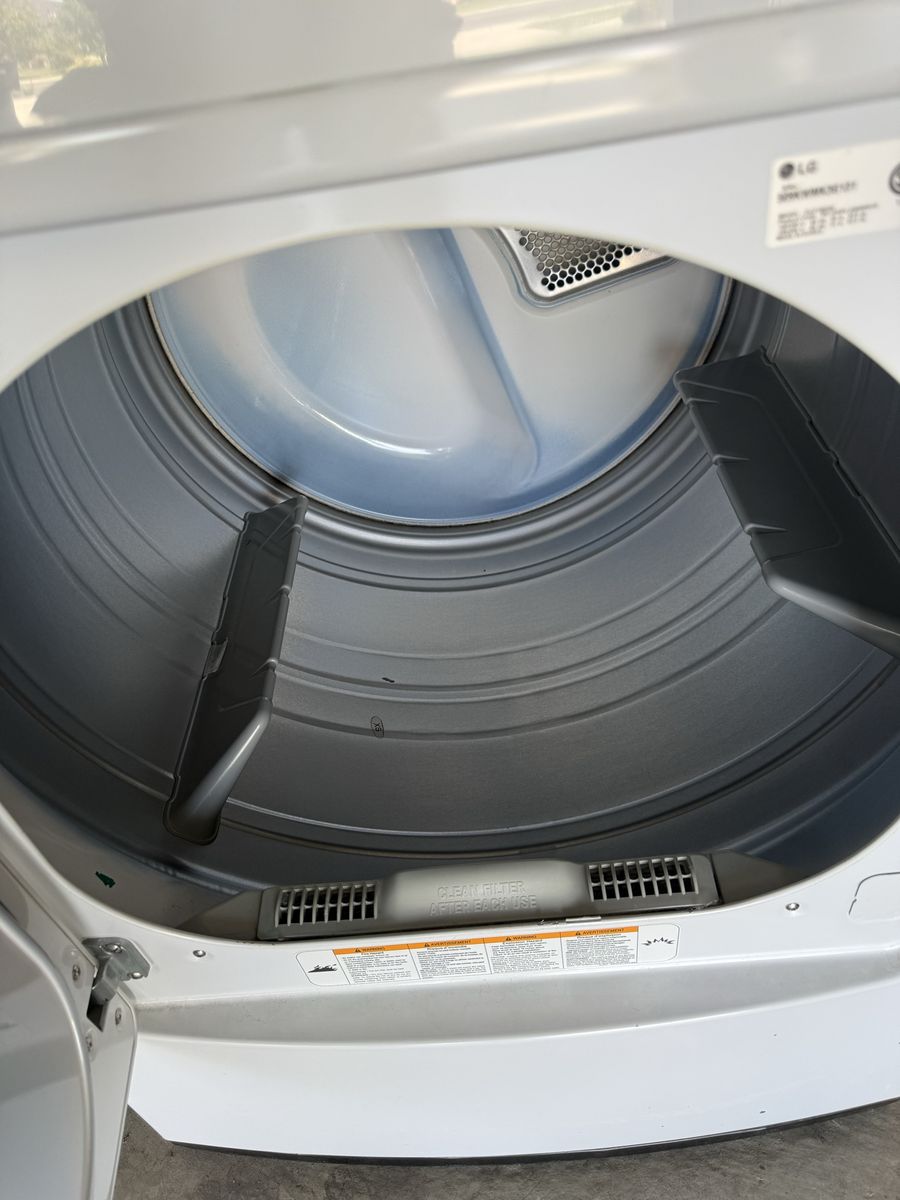 Main image 3