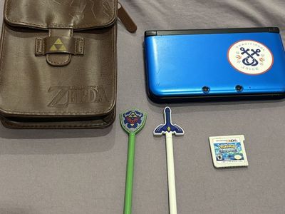 Nintendo 3DS XL Blue Console Bundle