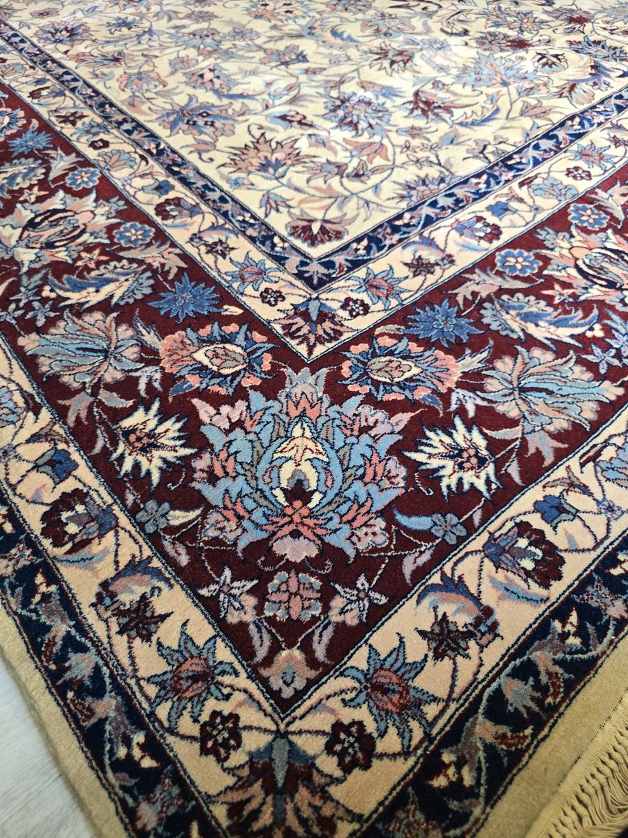 Main image 4