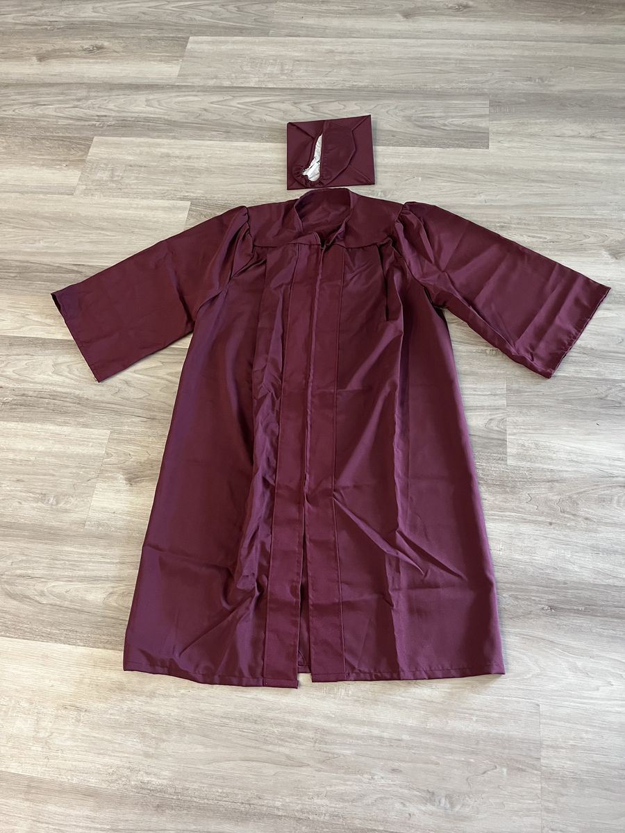 Cap and Gown - the color is Cranberry - fits 5'5 to 5'7