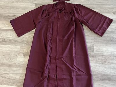 Cap and Gown - the color is Cranberry - fits 5'5 to 5'7
