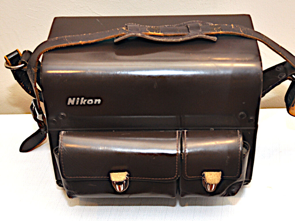 Vintage Nikon lens carrying bag with mounting plate