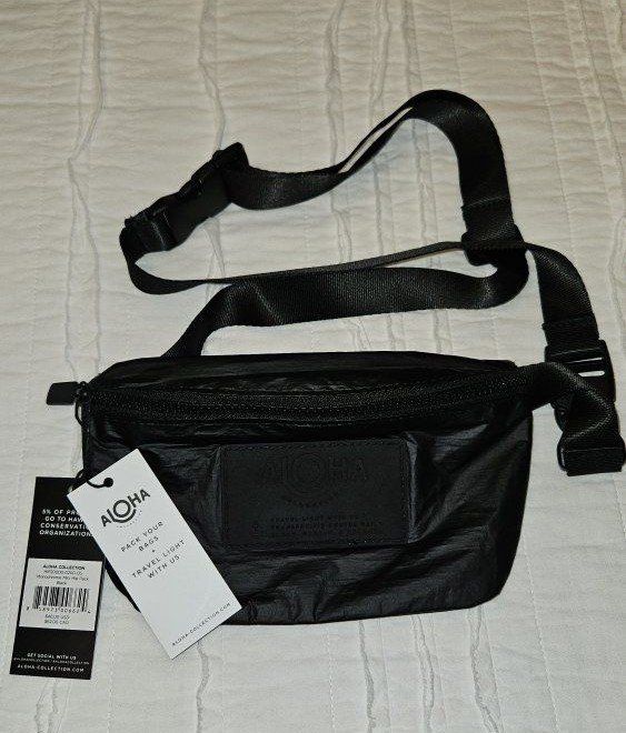 ALOHA Collection Monochromes Mini Hip Pack Black NWT