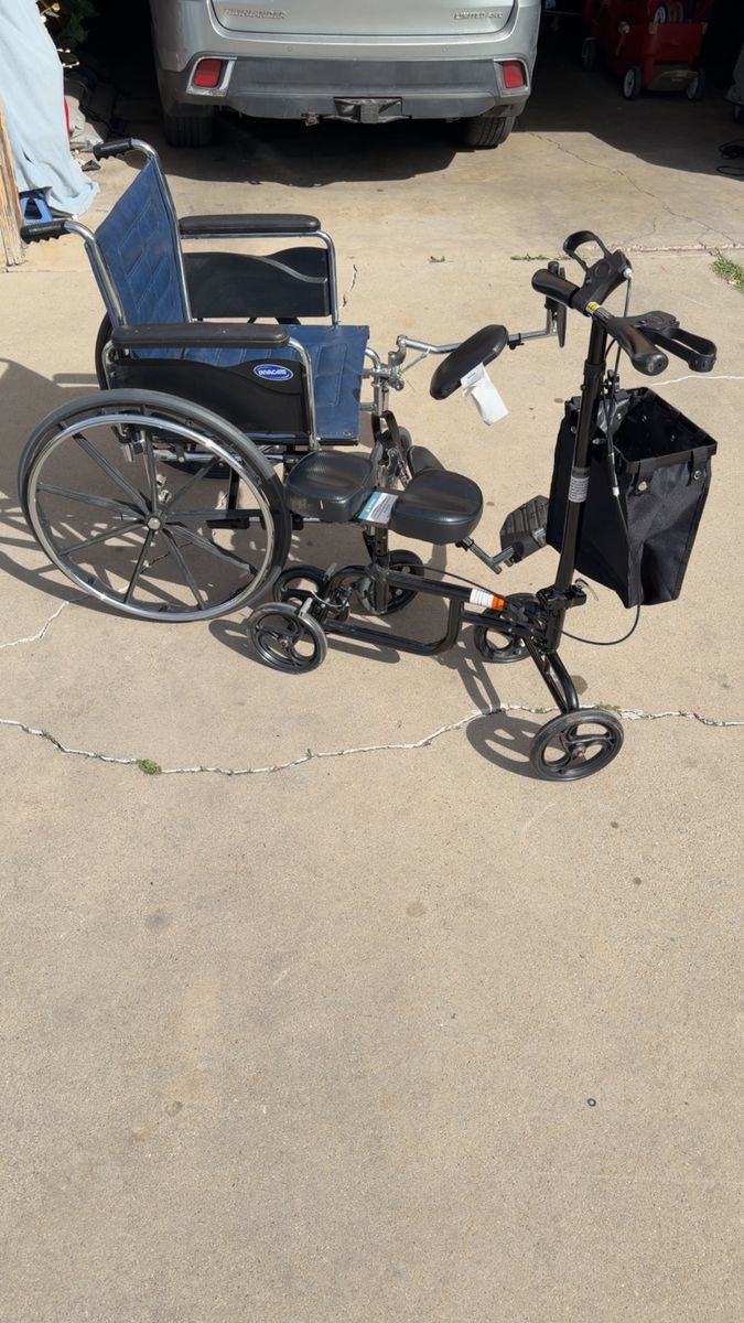 KNEE SCOOTER WITH BASKET OR WIDE WHEELCHAIR