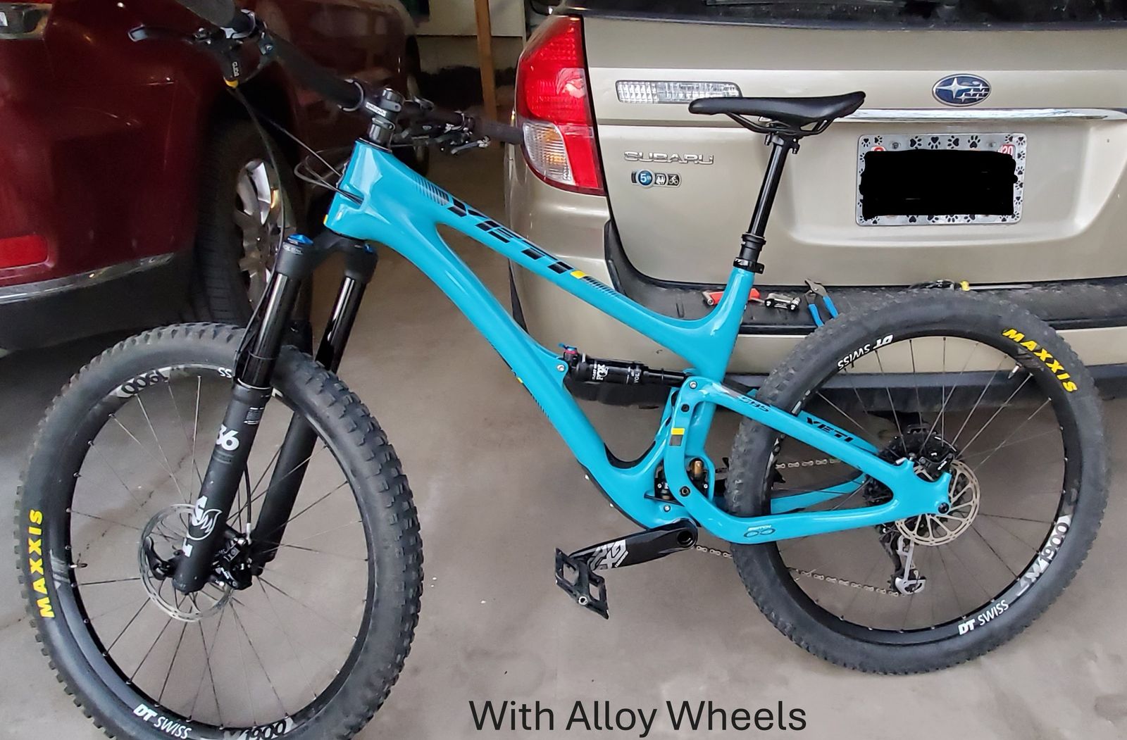Yeti SB-5 full suspension mountain bike. Medium.