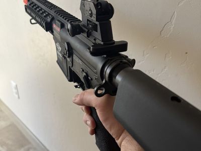 Brand New Electric Airsoft Rifle- 400 FPS