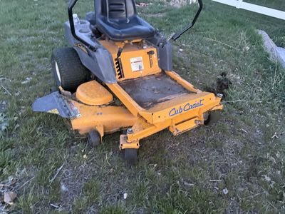 Cub Cadet Zero Turn Riding Mower - rzt 50