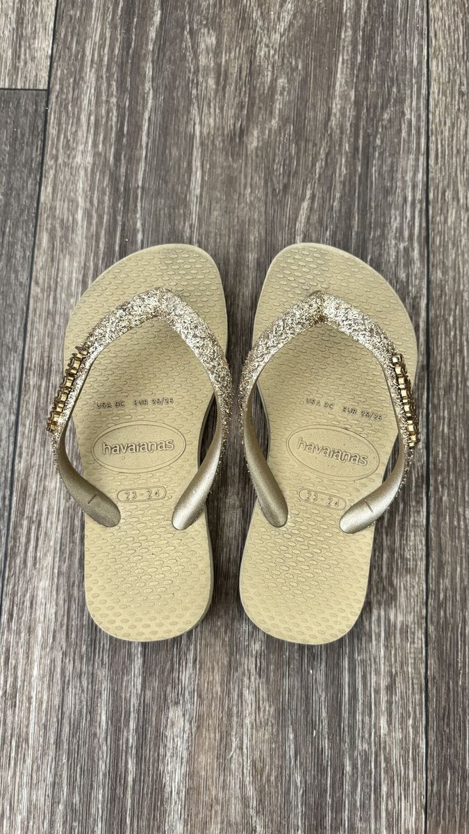 Havaianas Girls' Gold Glitter Flip Flops - Size 9C