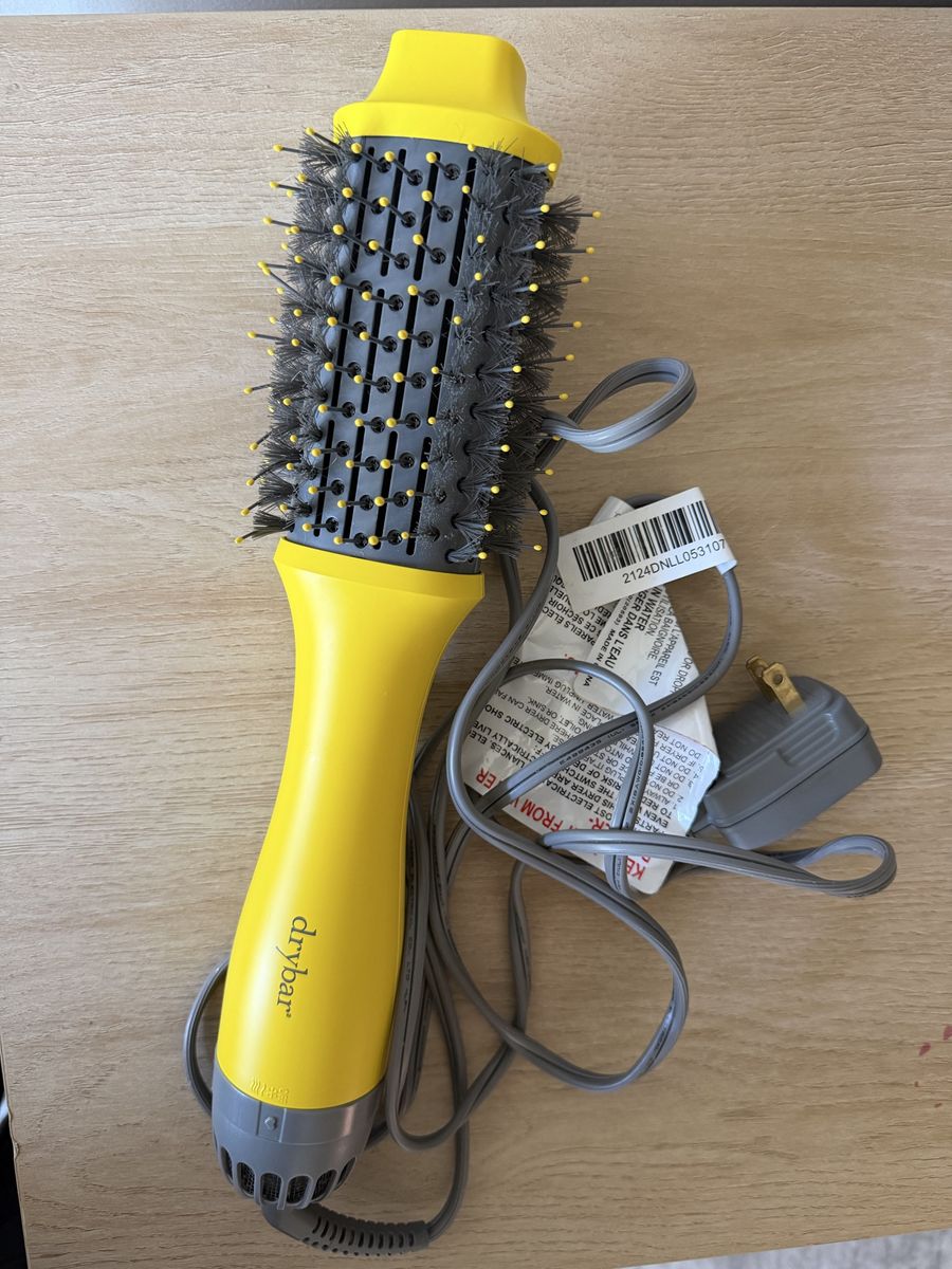 Drybar Blowdry brush