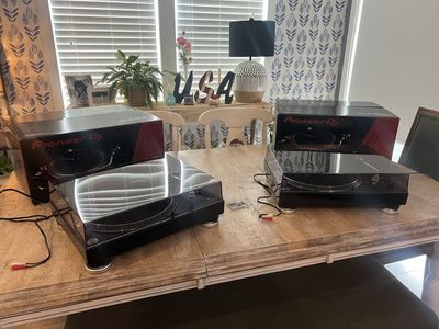 Pioneer DJ PLX-500K Turntables (2) Mint Condition