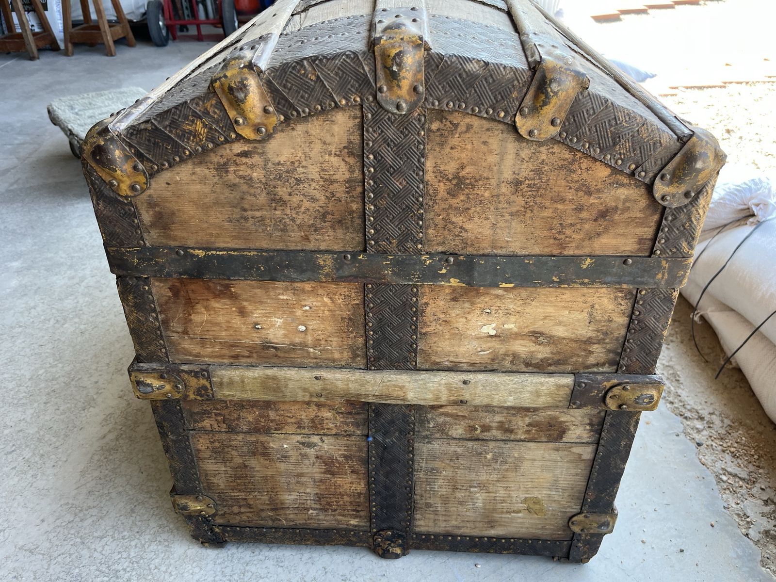 Main image 2