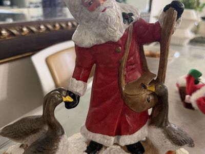 Vintage Hand-Painted Santa Claus Figurine with Geese - Festive Christmas Decor