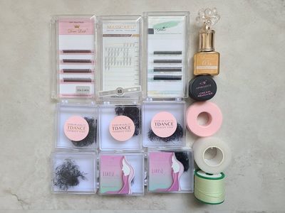 Eyelash extensions supplies