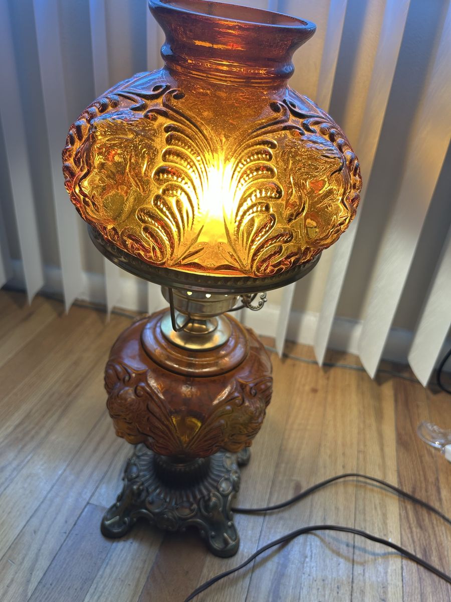Vintage Fenton Putti Cherubs Amber Parlor Lamp