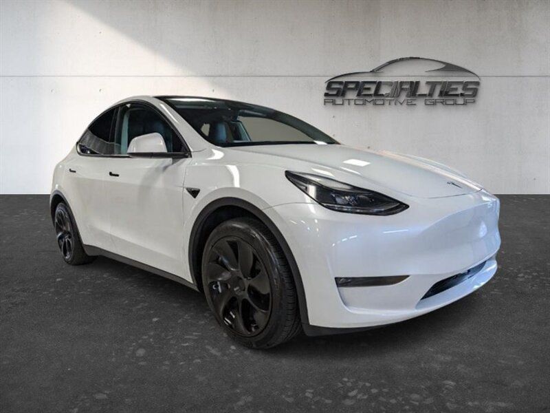 2023 Tesla Model Y Long Range