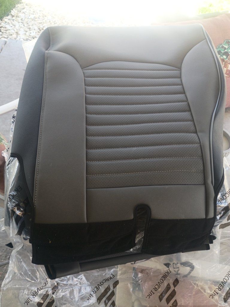 EKR seat covers for usv