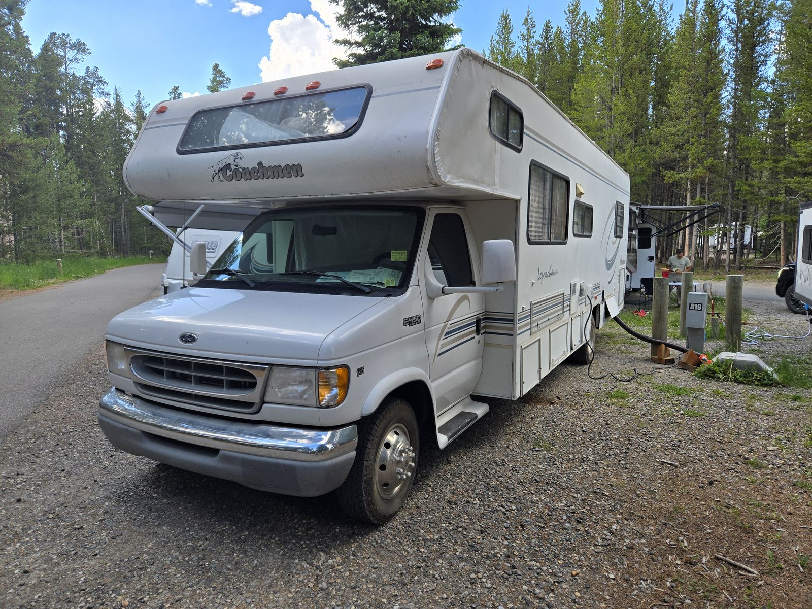 30 ft Coachman  37k miles