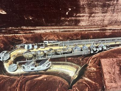 Vintage Armstrong 3050 Tenor Saxophone - Made in USA - Great Condition w/ Case