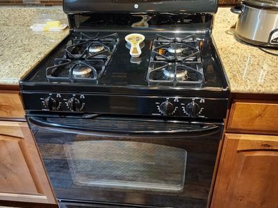 GE gas range