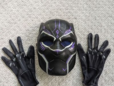 Black Panther hard face mask and gloves set