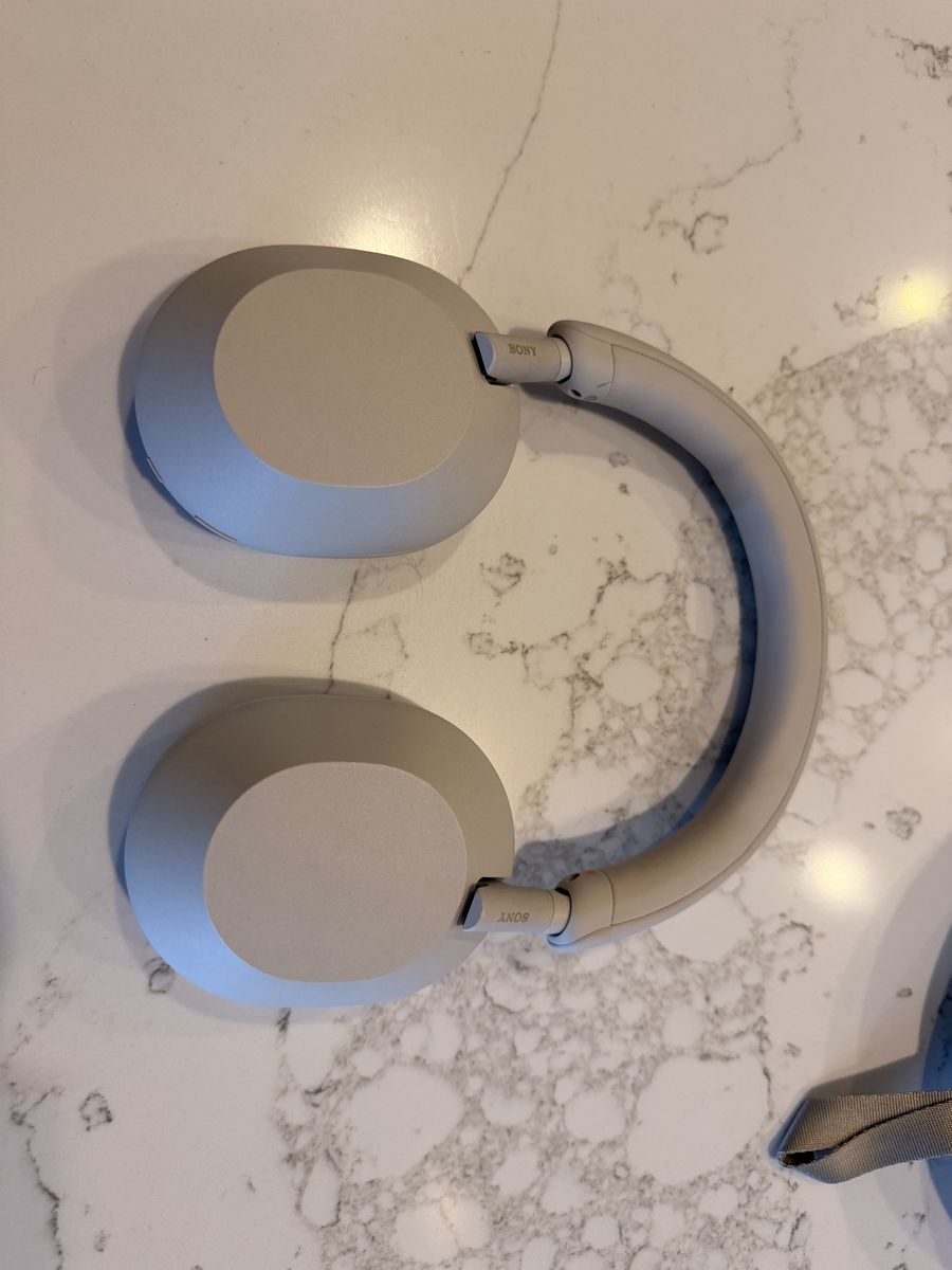 Main image 5